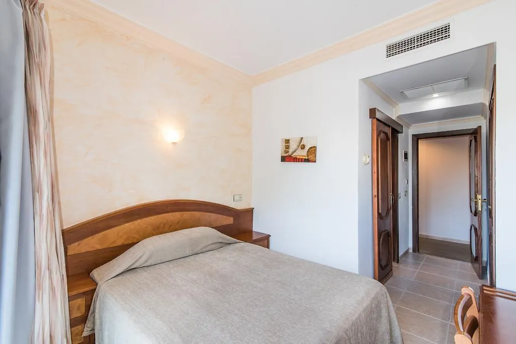 Hotel Baviera Cala Ratjada  4*, Cala Ratjada (Mallorca) Spain